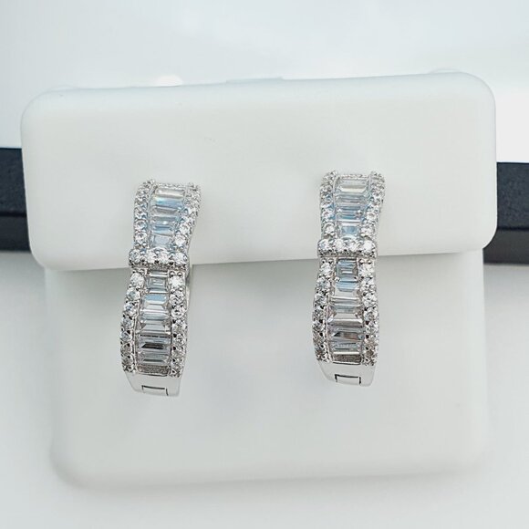 "925 Sterling Silver Cubic Zirconia Earrings, UU1P6A6147 - Picture 9 of 11